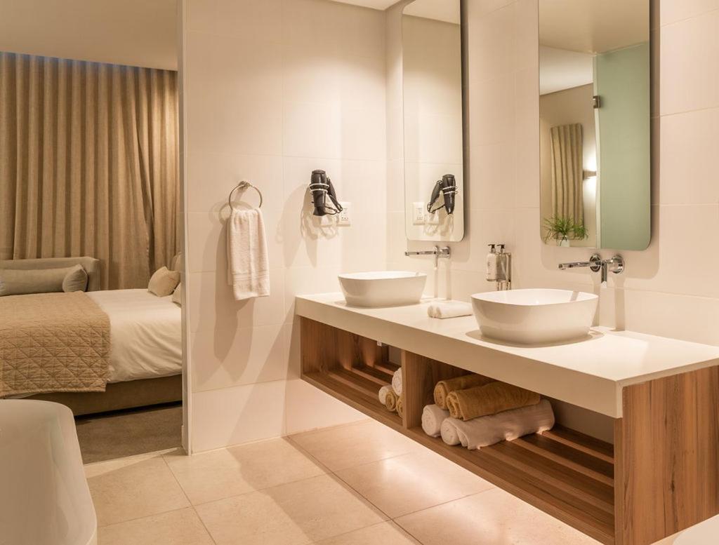 Bluewater Bay Sunrise Hotel Amsterdamhoek Kültér fotó